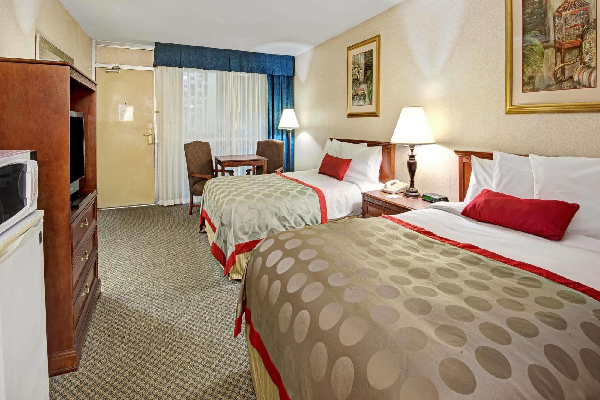 Ramada Overland Park Mission Luaran gambar