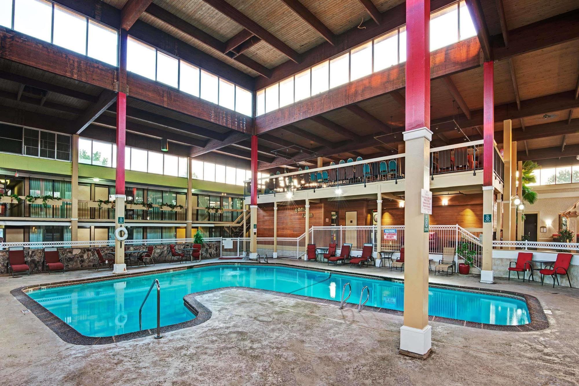 Ramada Overland Park Mission Luaran gambar